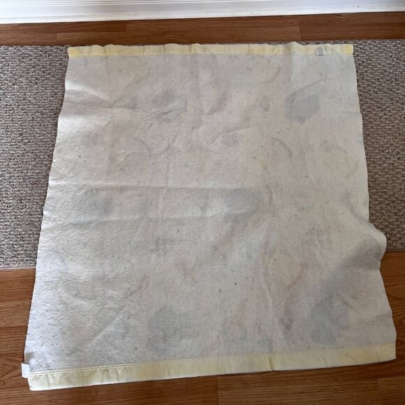 Vintage Satin Trimmed Embroidered Fleece Baby Blanket Safari Animals - Picture 7 of 9